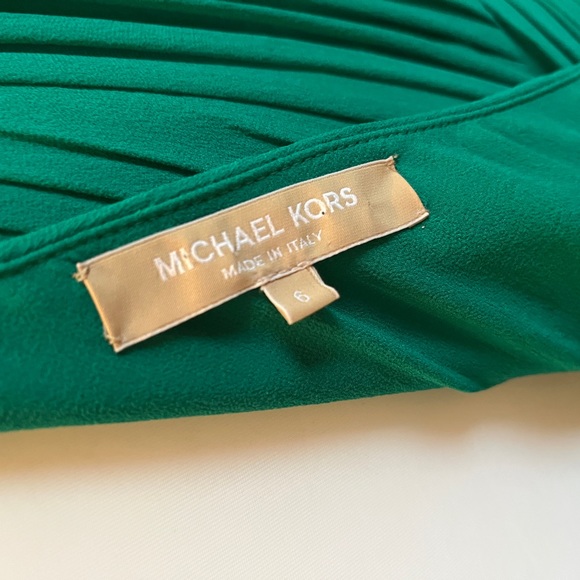 Michael Kors green gown one shoulder formal dress size 6 like new - Picture 9 of 11